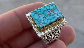 سنگ فیروزه آبی طبیعی مناسب استفاده روزمره و مجلسی